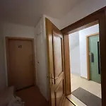 Les Nis * بورغ-سانت بيير