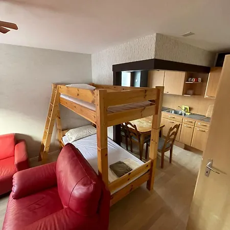 Les Nis Apartment *